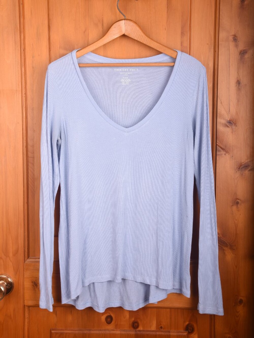 American Eagle Soft & Sexy Rib Long Sleeve V-Neck Top Size Medium